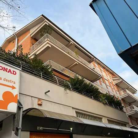 Sole E Luna Alojamento de Acomodação e Pequeno-almoço *